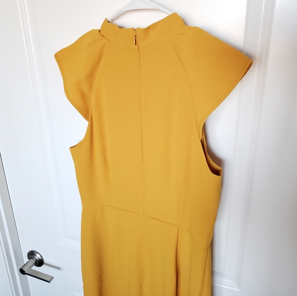 (Tall) NWT J.Crew Ruffle-Front Crepe Sheath Dress - Picture 7 of 11
